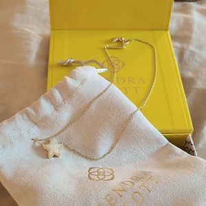 Kedra Scott Star Necklace